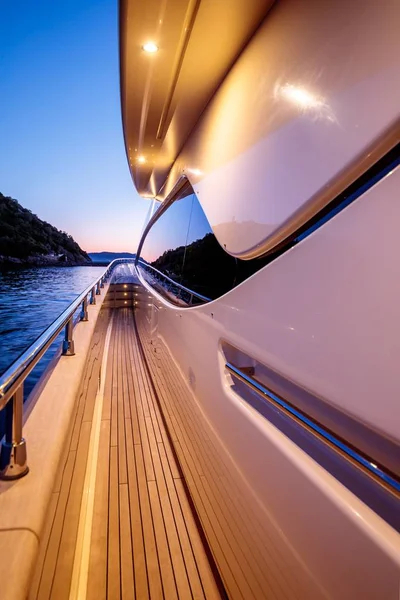 Vertical Shot Form Yacht Sea Dark Blue Sky — Stock Photo, Image