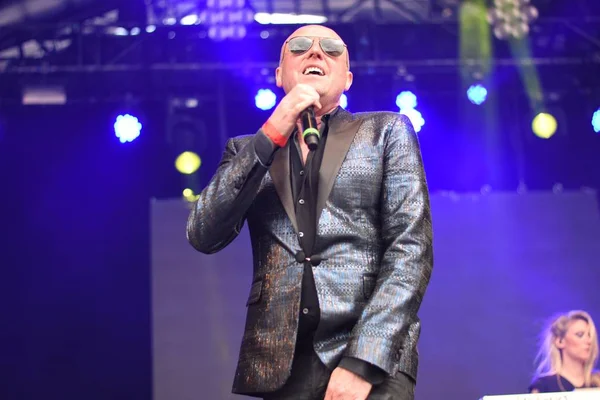 Heaven 17 en el Let 's Rock Retro Festival. Bristol, Inglaterra. 3 junio 2017 . —  Fotos de Stock