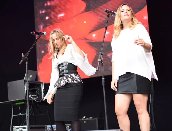 Heaven 17 in performance at the Let's Rock Retro Festival. Bristol, England. 3 June 2017. — Stock Photo, Image