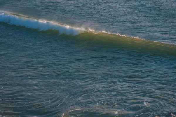 Прекрасний знімок великої морської хвилі — стокове фото
