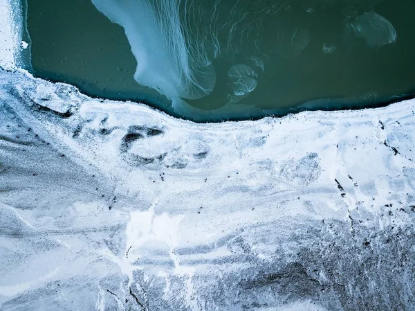 Un bordo del ghiacciaio in fusione — Foto Stock