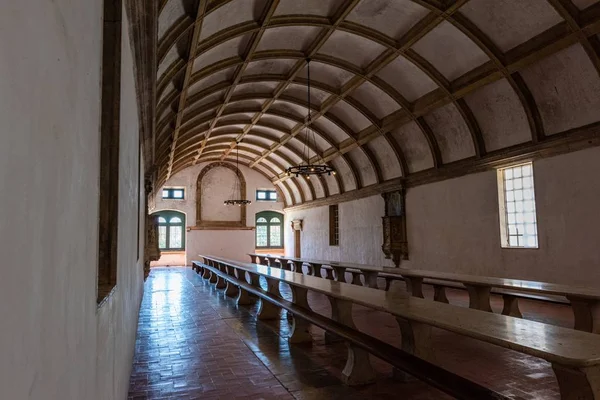 Halls of The Convent of Christ with windows and lamps in Tomar in Portugal — 스톡 사진