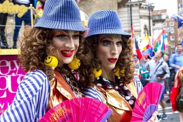 Londra Birleşik Krallık Temmuz 2016 Eşcinsel Onur Yürüyüşü Nde Çapraz — Stok fotoğraf