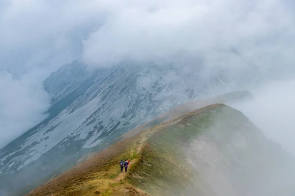 Wanderer Auf Einem Bergweg Den Steirischen Bergen Österreich Wanderweg Sport — Stockfoto