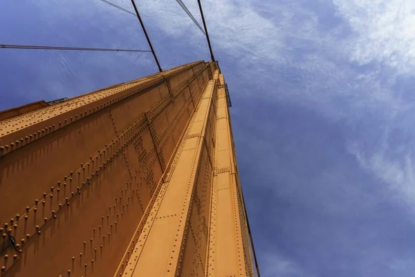 Golden Gate Bron Från Nedan — Stockfoto