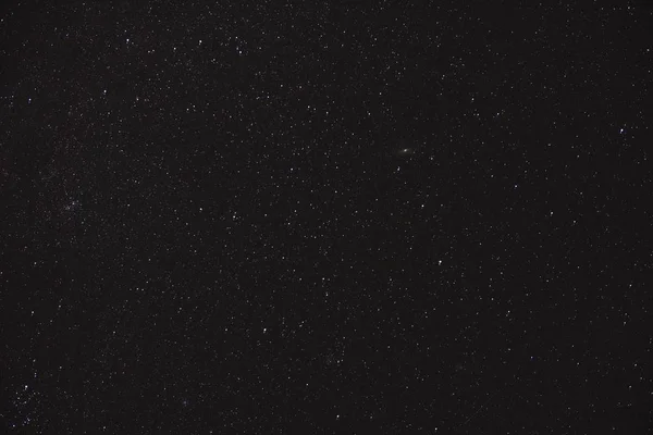Niebo Pokryte Gwiazdami Nocy Chłodne Zdjęcie Tła Tapet — Zdjęcie stockowe