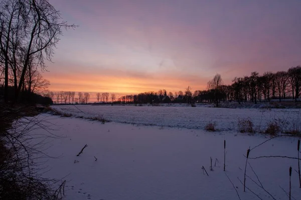 Pôr Sol Fascinante Perto Histórico Castelo Doorwerth Durante Inverno Holanda — Fotografia de Stock