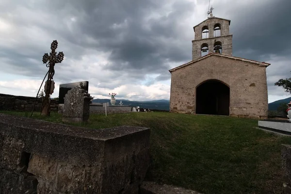 Νεκροταφείο Πριν Την Καταιγίδα Στην Ευρώπη Στην Κροατία Σιωπή Και — Φωτογραφία Αρχείου