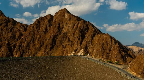 Las Rocas Bajo Cielo Nublado Luz Del Sol Presa Hatta —  Fotos de Stock