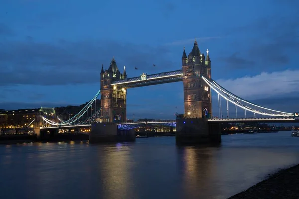 Знаменитий Тауерський Міст Лондоні Велика Британія Був Освітлений Вночі — стокове фото