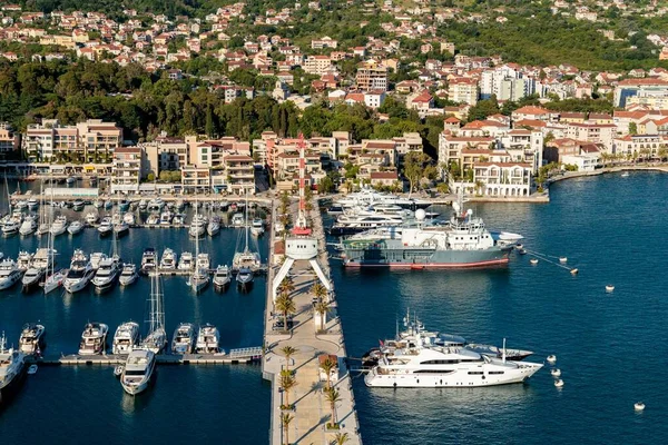 High Angle Shot Boats Dock Buildings Shore Porto Montenegro Kotor — 스톡 사진