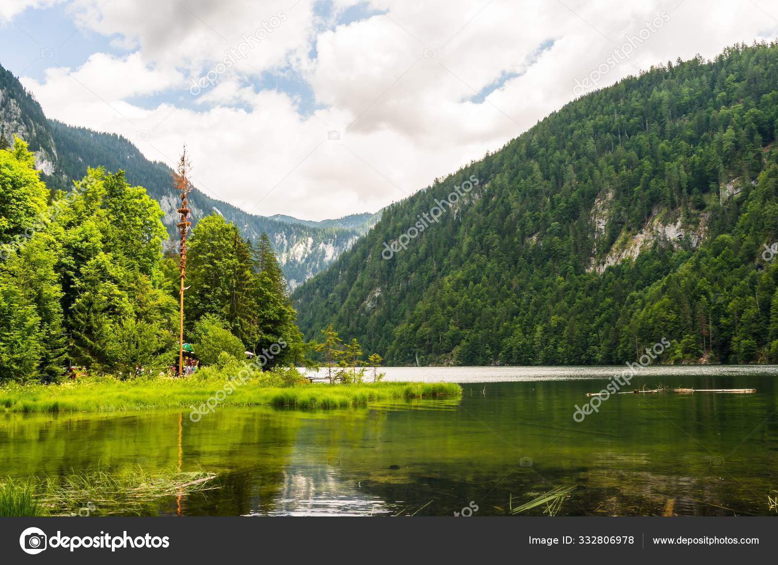 Lake Toplitz Austria Surrounded Green Hills Cloudy Sky — Stock ...