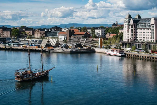 Sacco Edifici Sulla Costa Mare Vicino Alla Fortezza Akershus Oslo — Foto Stock