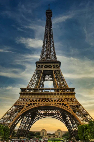 Paris France Jun 1017 Beautiful View Famous Eiffel Tower Paris — стокове фото