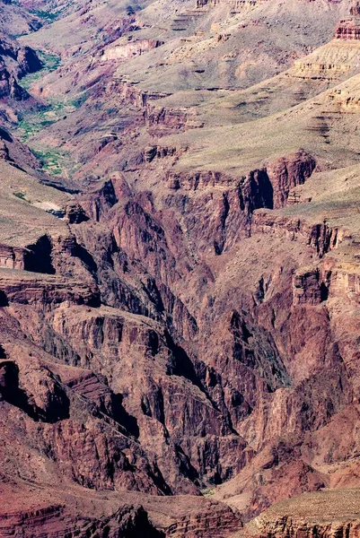 大峡谷国家公园从西缘俯瞰从北缘下来的陡峭峡谷之一 — 图库照片
