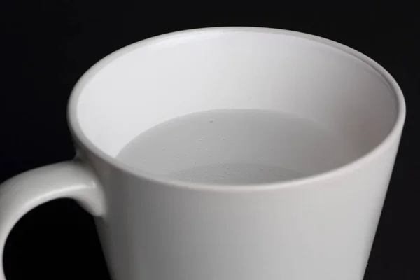 Крупним Планом Знімок Білої Чашки Повний Теплої Води — стокове фото