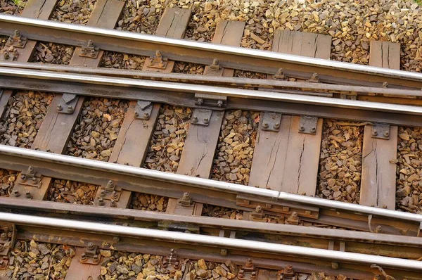 Plano Primer Plano Alto Ángulo Los Rieles Madera Tren — Foto de Stock