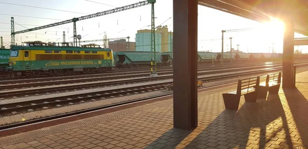 Estación de tren en Szélekesfehérvár, Hungría — Foto de Stock