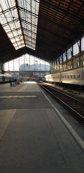 Station in Boedapest, Hongarije - Nyugati treinstation — Stockfoto