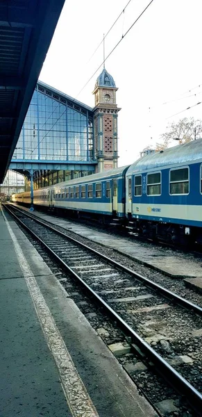 Budapeşte, Macaristan 'daki tren istasyonu - Nyugati tren istasyonu — Stok fotoğraf