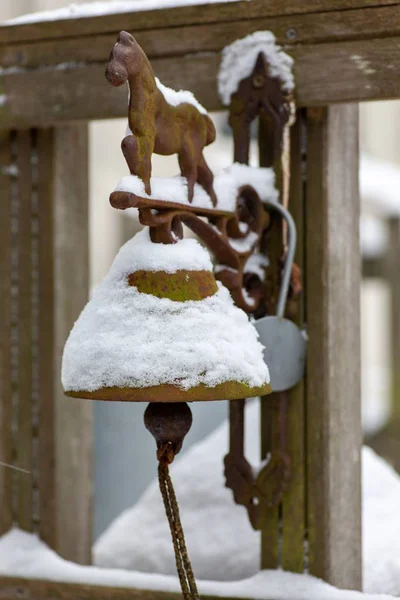 Vertical Shot Rusted Bell Covered Snow Winter — Stock Photo, Image