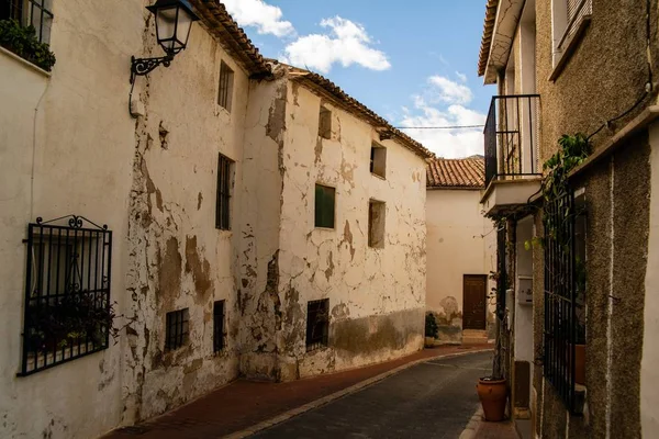 Beautiful Shot Alleyway Old Buildings Polop Spain Sunny Day — Stock Photo, Image