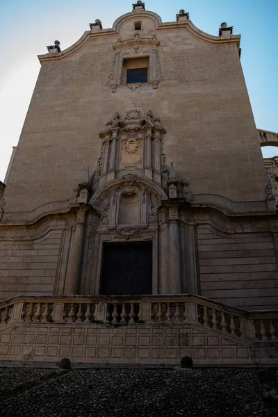 Vertical shot of Iglesia Colegial Basilica de Santa Maria in Xativa, Spain — Stock Photo, Image