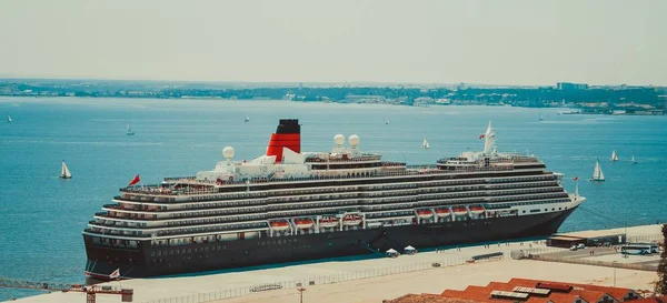 Lisbon Portugal Mayıs 2014 Kraliçe Elizabeth Kraliçe Victoria Cruise Ulusal — Stok fotoğraf