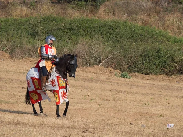 Aljubarrota Portugal Agosto 2016 Cavaleiro Medieval Espanhol Reencarnação Batalha Entre — Fotografia de Stock
