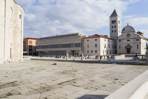 Zadar Hırvatistan 'daki St. Mary Kilisesi' nin uzun panoramik görüntüleri — Stok fotoğraf