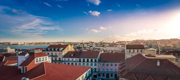 Disparo Gran Angular Una Ciudad Con Muchos Edificios Lisboa Portugal — Foto de Stock
