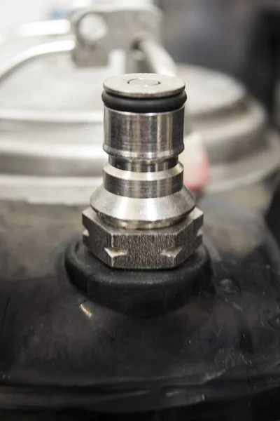 Closeup Shot Keg Lid Metal Plug — Stock Photo, Image