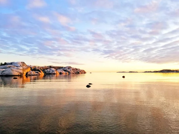 Mesmerising bright sunrise over the beach in Stavern, Norway — Stock fotografie