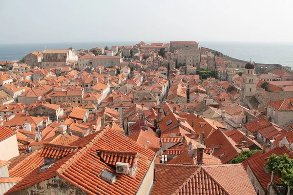 Gran Número Edificios Croatia Dubrovnik Con Cielo Claro Soleado — Foto de Stock