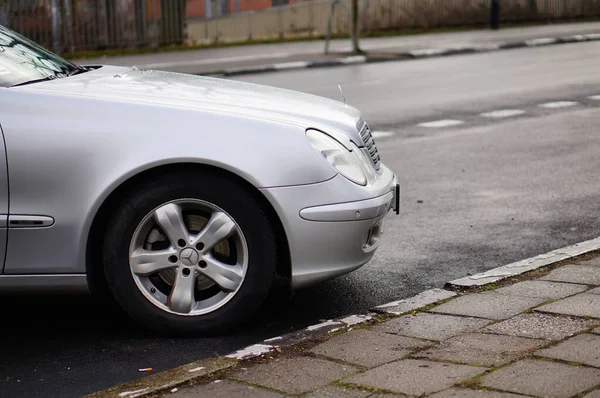 Parked Mercedes Benz car. — ストック写真