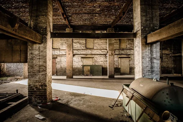 Interior Antigo Edifício Pedra Industrial Abandonado — Fotografia de Stock