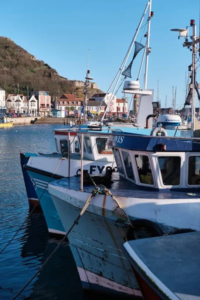Close up Vertical shot of fishing boats in Scarborough harbour in North Yorkshire — Stock Photo, Image