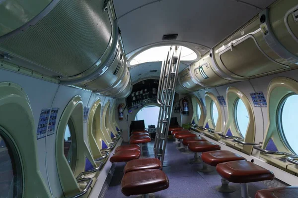 黄色の潜水艦の内部,ランサローテ,スペイン — ストック写真