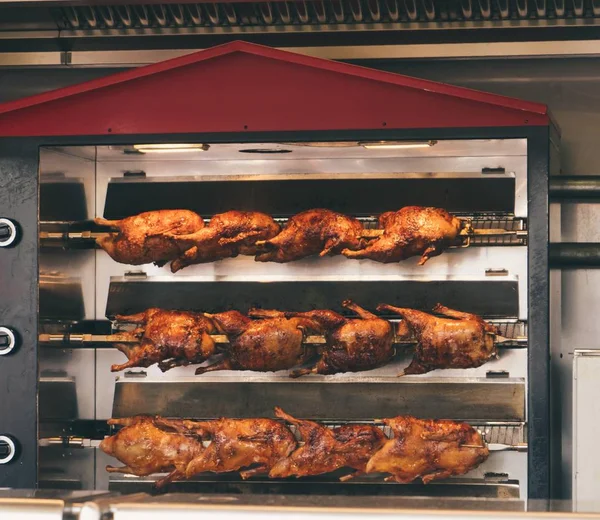 Verschillende Kippen Worden Geroosterd Een Grillmachine — Stockfoto