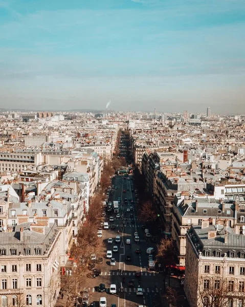 Champs Elysees Bulvarı Nın Güneş Işığı Altındaki Yüksek Açılı Manzarası — Stok fotoğraf