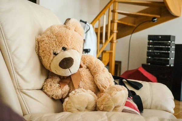 Big Fluffy Teddy Bear Couch — Stock Photo, Image