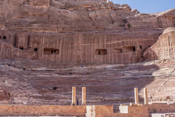 Foto de encerramento de Petra Uum na Jordânia durante o dia — Fotografia de Stock