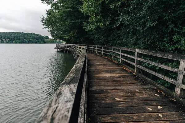 Passerella Ponte Legno Sul Lato Lago Vecchio Sentiero Legno Sulla — Foto Stock