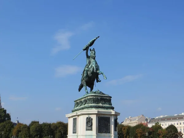 Відень Австрія Жовтня 2015 Внизу Видніється Статуя Біля Мерії Відні — стокове фото