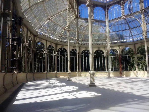 Interior Del Parque Retiro Madrid Pintado Sombra Durante Día — Foto de Stock