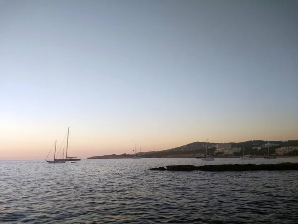 Eine Schöne Aufnahme Vom Strand Der Nähe Von Ibiza Vor — Stockfoto