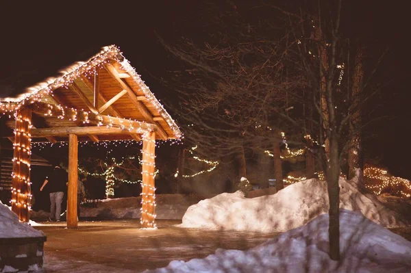 Una Casa Madera Decorada Invierno — Foto de Stock