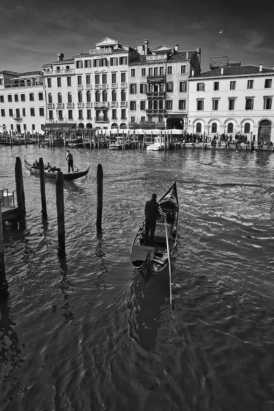 Venice Itália Fevereiro 2019 Uma Foto Escala Cinza Grande Canal — Fotografia de Stock