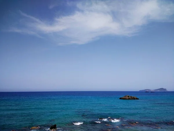 Una Bella Foto Della Spiaggia Vicino Ibiza Spagna — Foto Stock