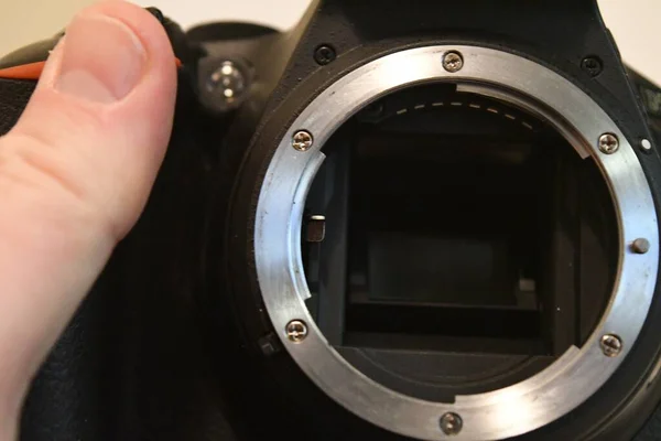 Close-up van een professionele camera 's Lens Mount en zijn spiegel — Stockfoto